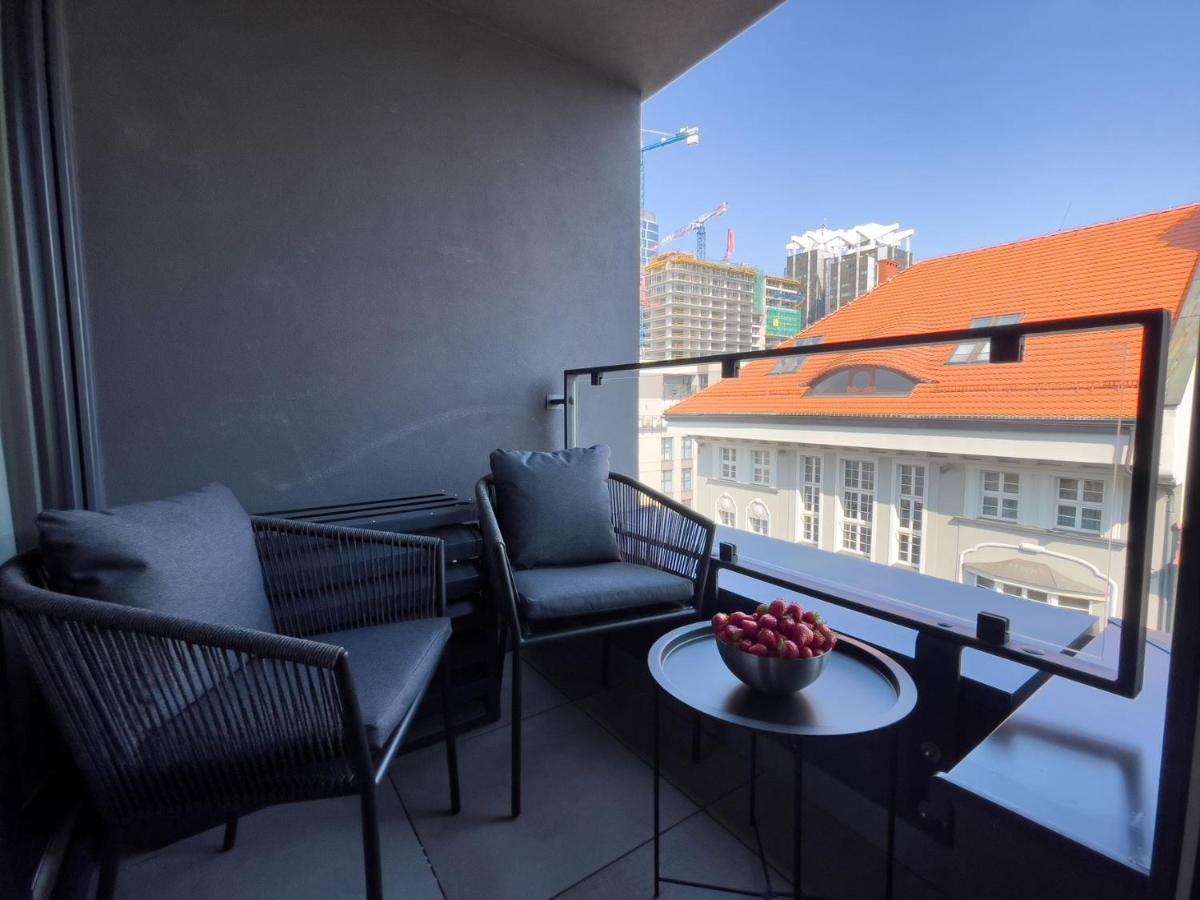Urban Premium, Opolska 10 No 90, 2 Free Garages, Self Check-in Apartment Katowice