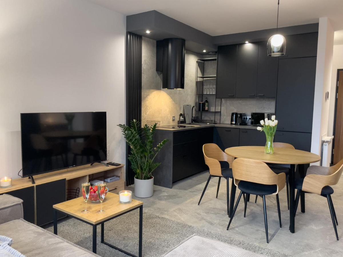 Urban Premium, Opolska 10 No 90, 2 Free Garages, Self Check-in *