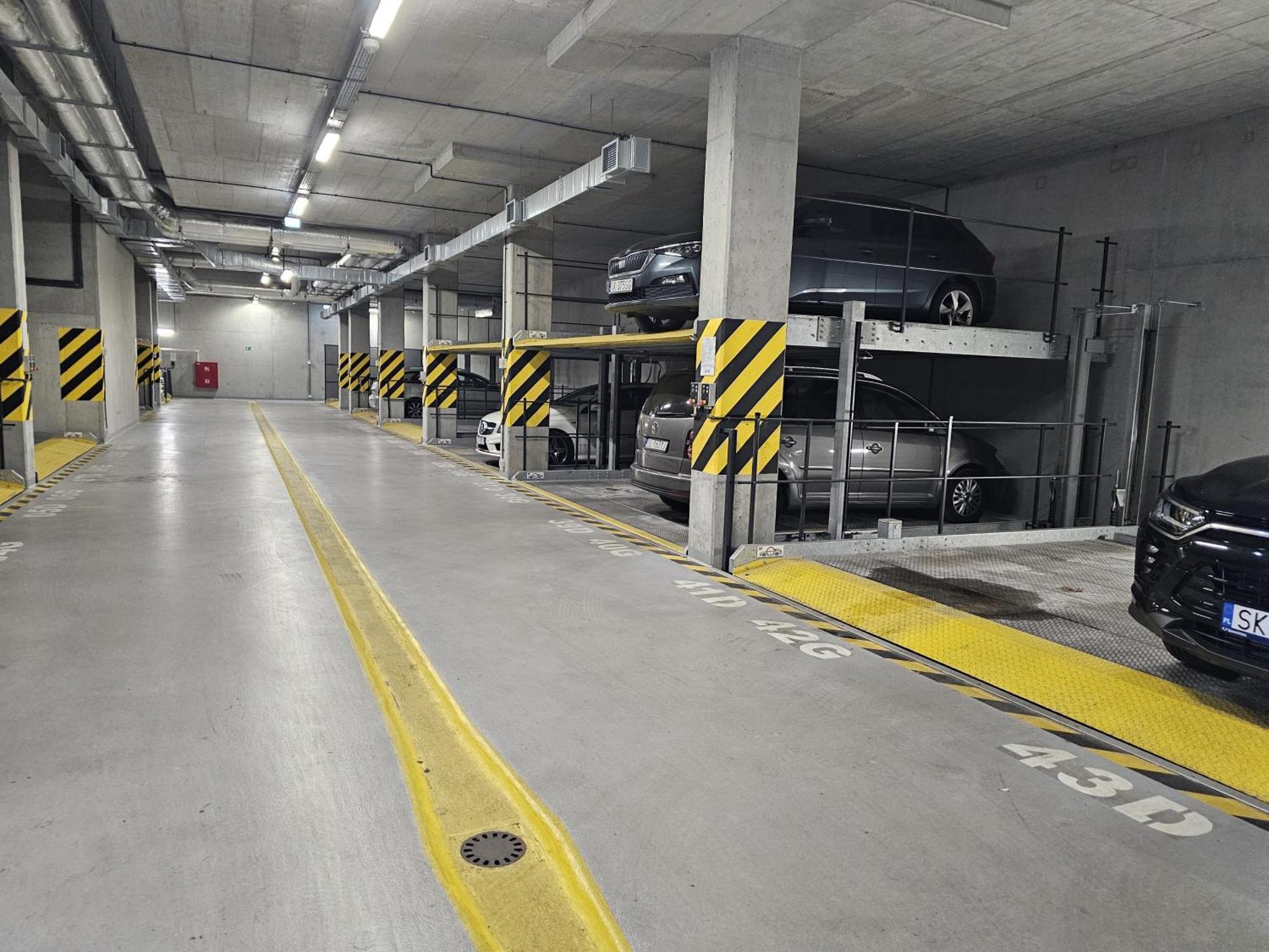 Urban Premium, Opolska 10 No 90, 2 Free Garages, Self Check-in Apartment Katowice